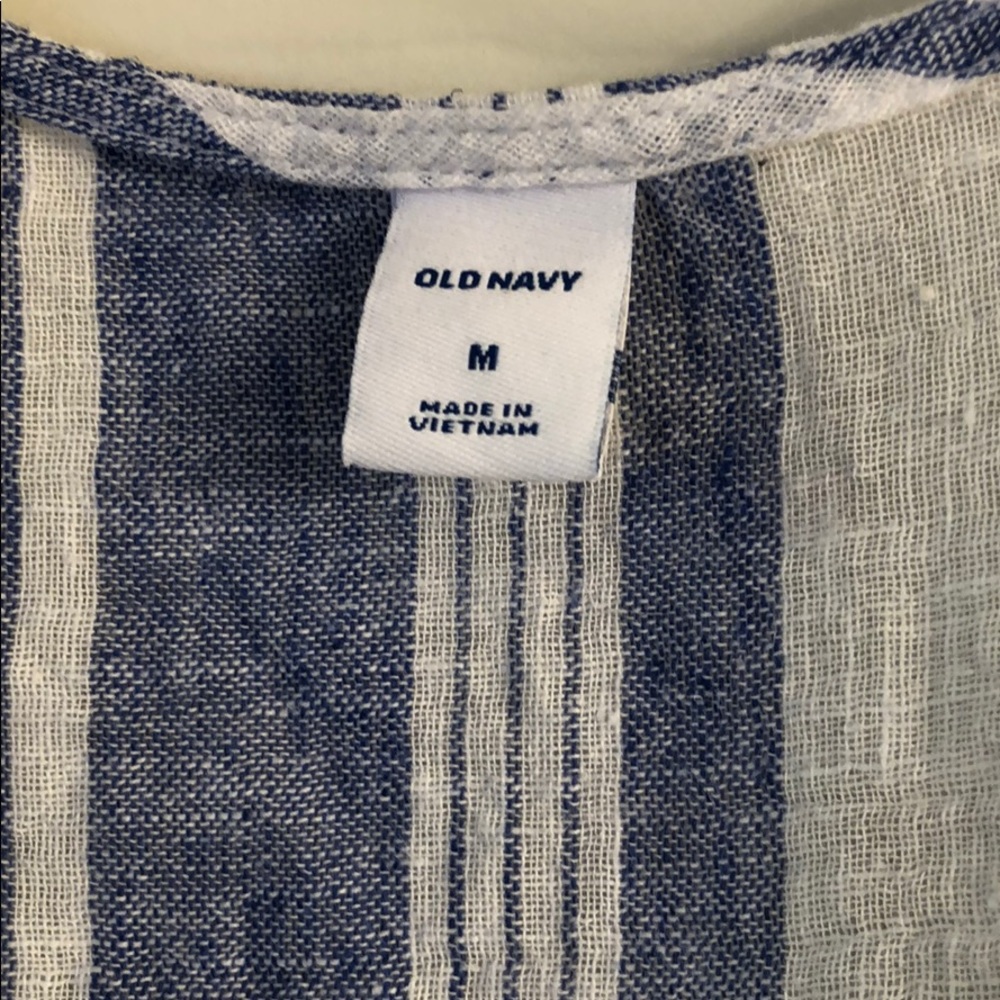 Top - Picture 2 of 4